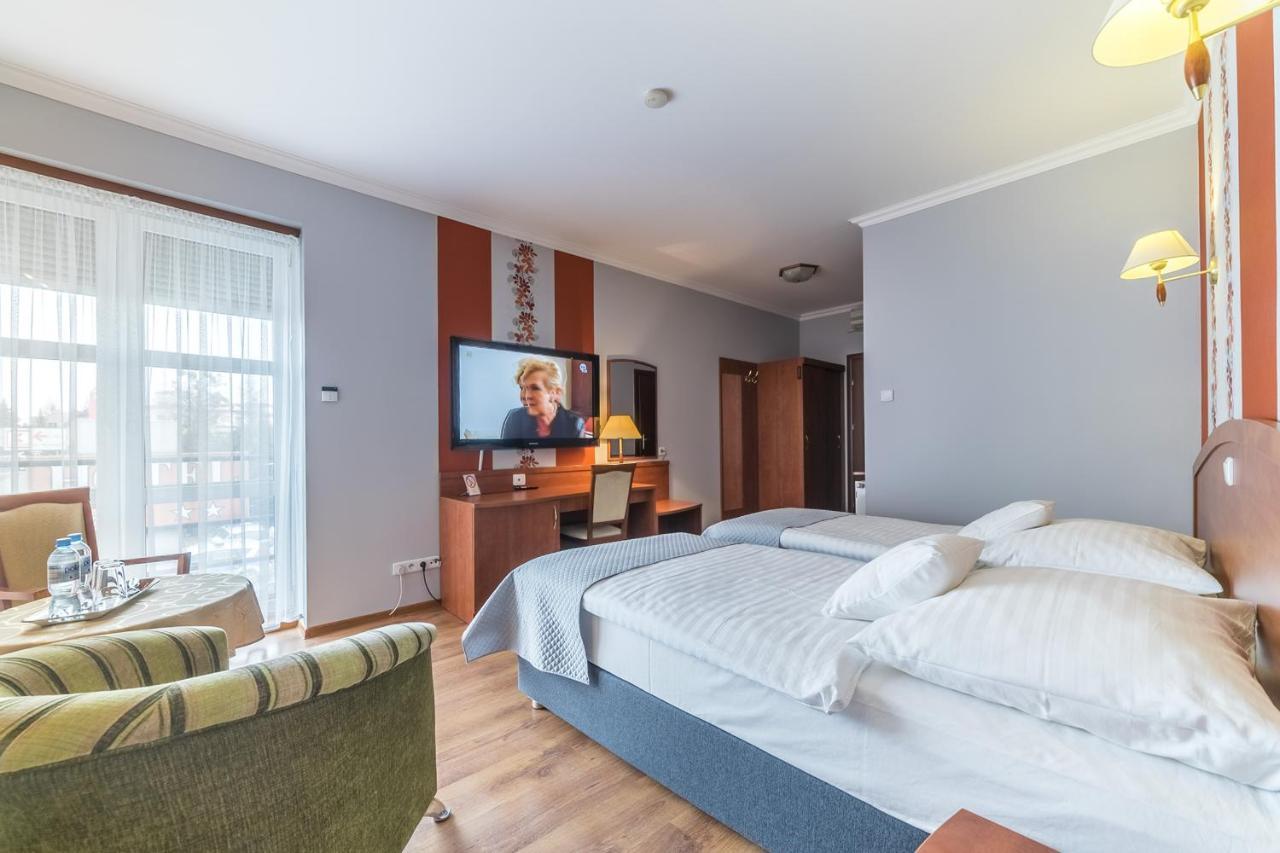 Hotel Doris Oborniki Εξωτερικό φωτογραφία