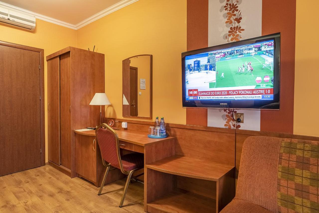 Hotel Doris Oborniki Εξωτερικό φωτογραφία