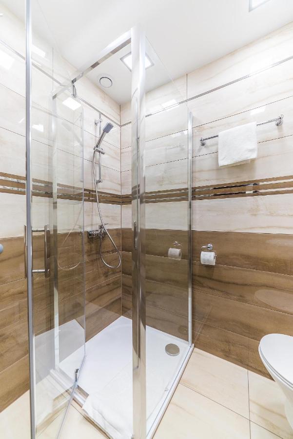 Hotel Doris Oborniki Εξωτερικό φωτογραφία